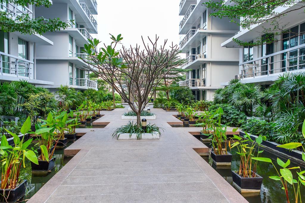 The Capital Resort @ Sukhumvit 50 방콕 외부 사진 The park