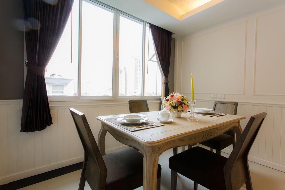 The Capital Resort @ Sukhumvit 50 방콕 외부 사진 A dining room