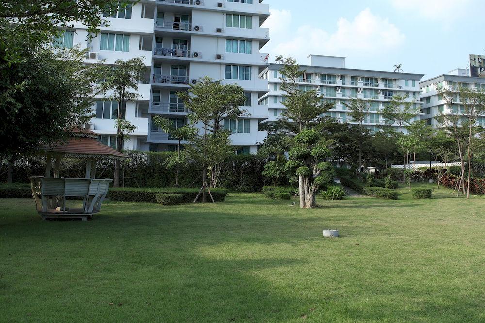 The Capital Resort @ Sukhumvit 50 방콕 외부 사진 The park