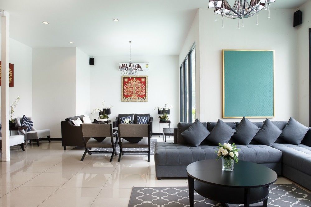 The Capital Resort @ Sukhumvit 50 방콕 외부 사진 A living room in a house