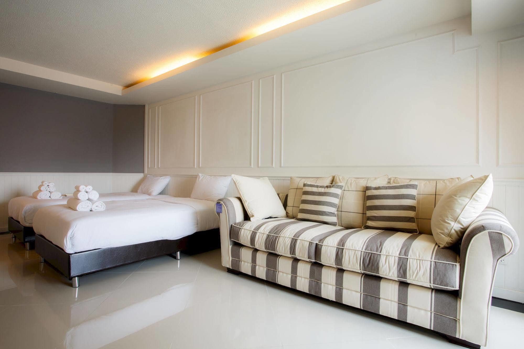 The Capital Resort @ Sukhumvit 50 방콕 외부 사진 Deluxe Room